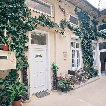 Oasis Inn Budapest Guest house *