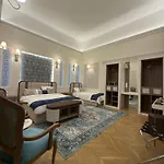 Oasis Hotel