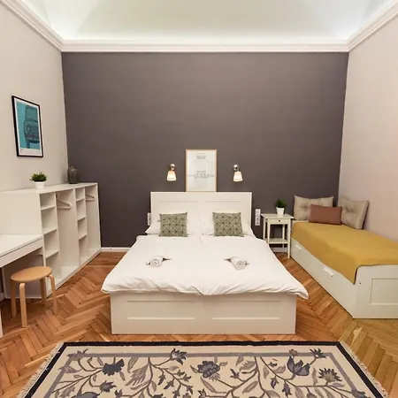 Oasis Inn Budapest *