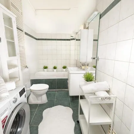 Oasis Inn Budapest Konukevi *