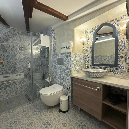 Oasis بودابست