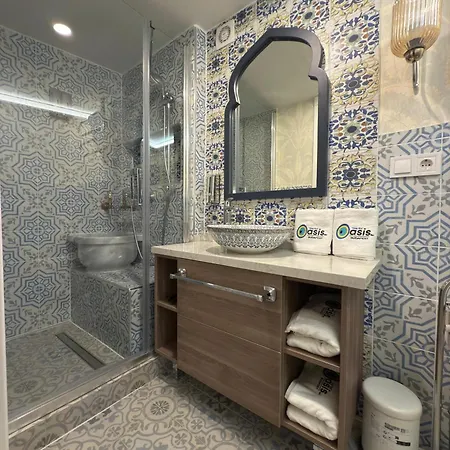 Oasis Inn Budapest
