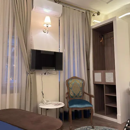 Oasis Inn Budapest