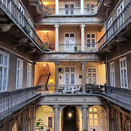 Oasis Budapest