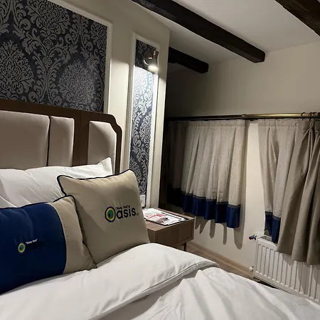 Oasis Inn Budapest Hotel 3*