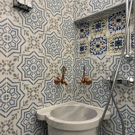 Hotel Oasis Inn Budapest